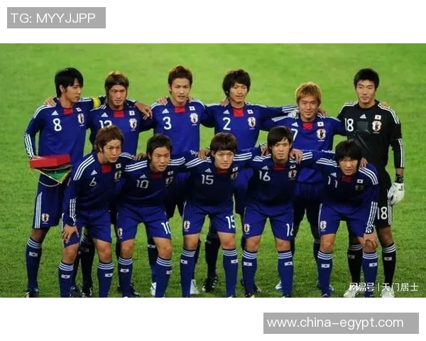 南京足球队团队协作能力显著提升荣登全国足球团队协作排名新高