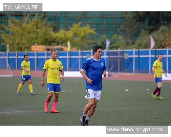 足球明星胡云峰高清图片欣赏及个人成就介绍 足球明星胡云峰高清图片欣赏及个人成就介绍